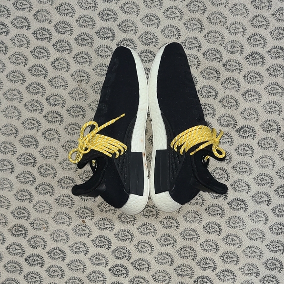 adidas gazelle silver green womens Human Races NMD Yellow  THE-ECHELON